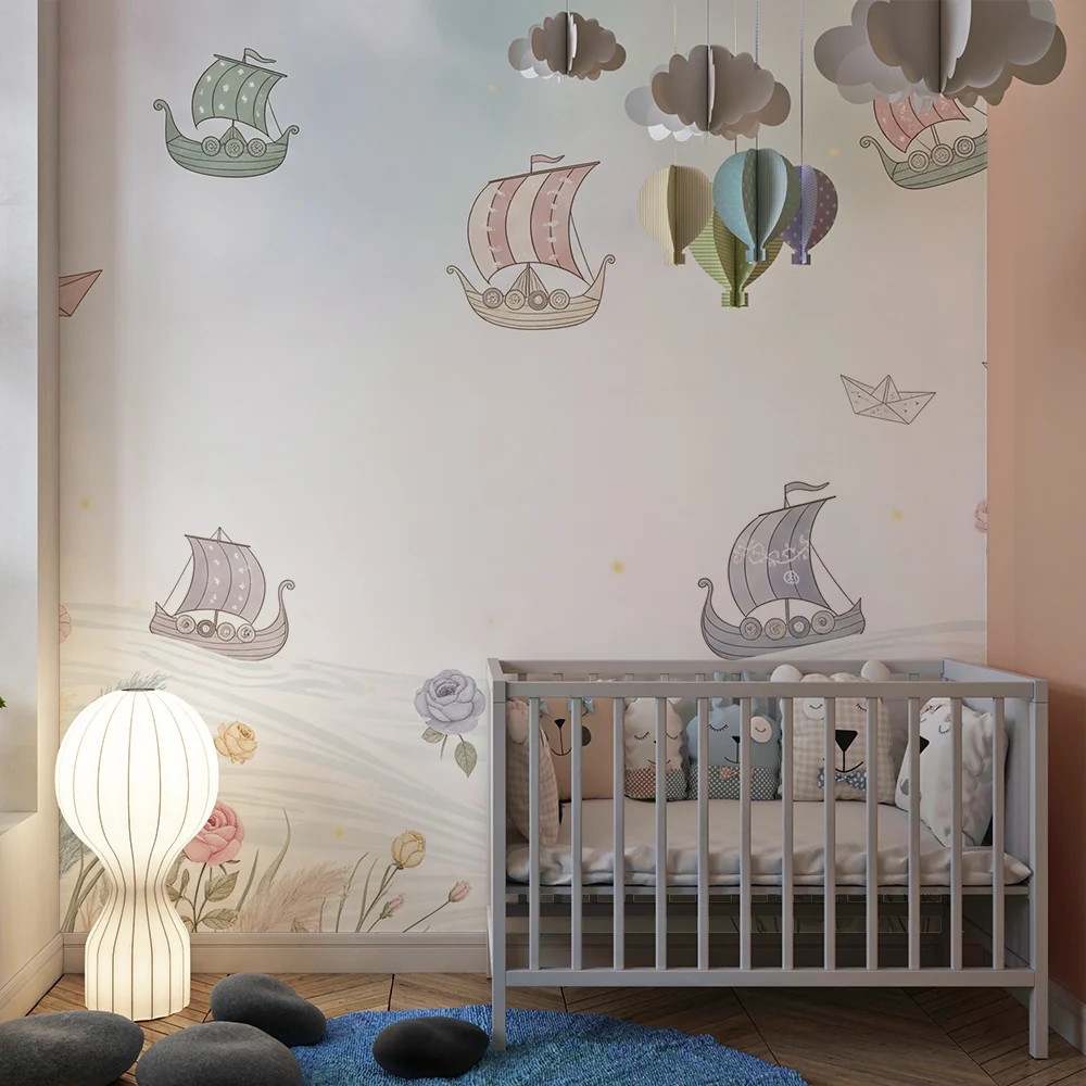 Papel de parede quarto bebê | Šareni brodovi i nježni cvjetovi na umirujućoj pozadini