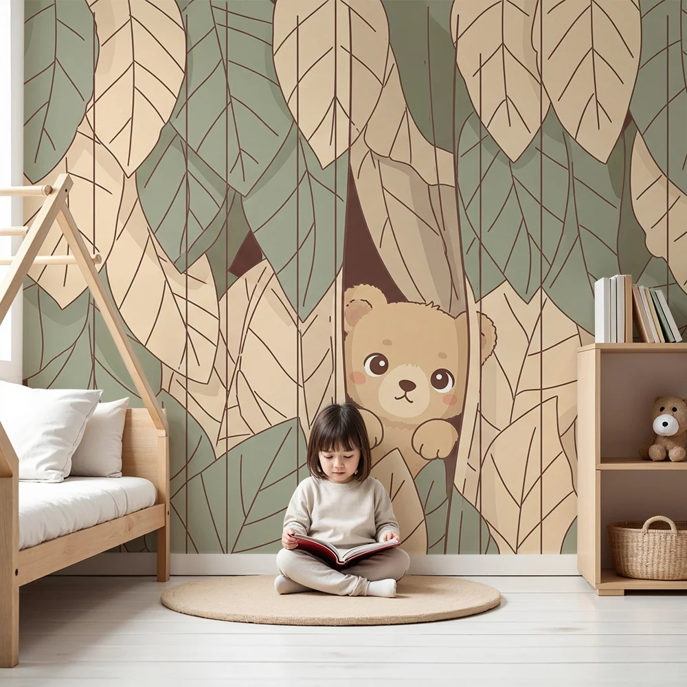 Papel de parede quarto bebê | Skriveni medvjedić među lišćem