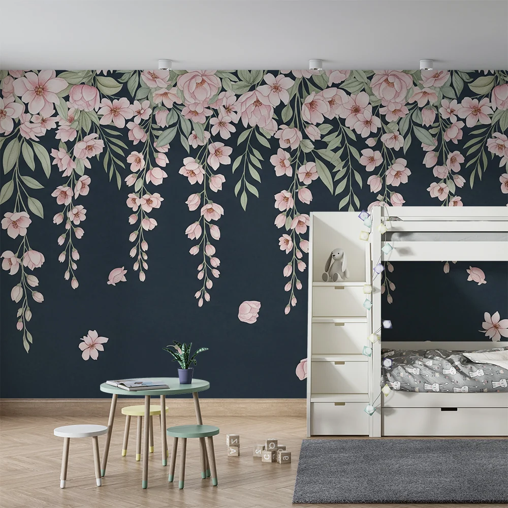 Papier de parede quarto bebê | Rosas suspensas em fundo escuro