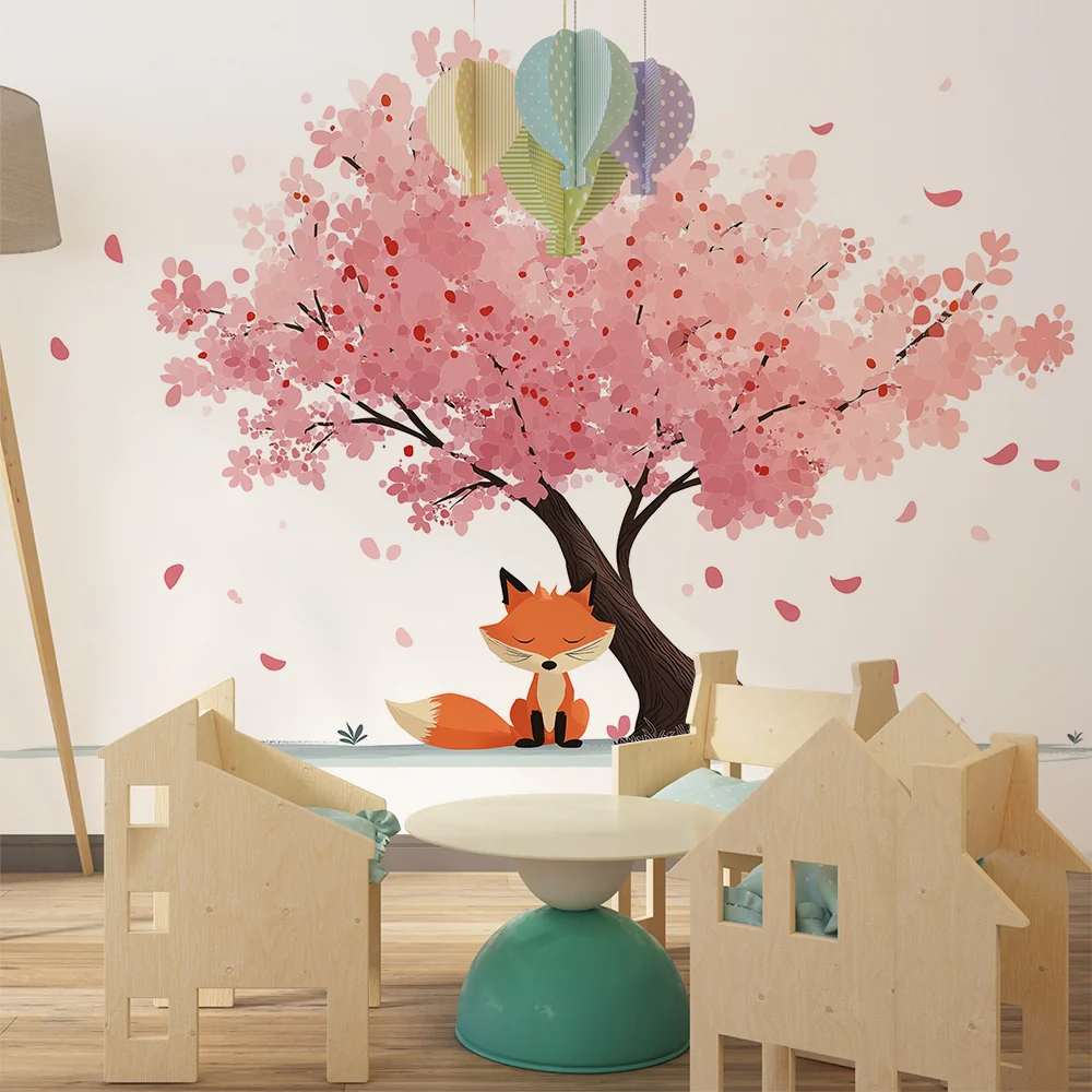 Papier de parede quarto crianç | Bonito raposinho sob uma cerejeira em flor