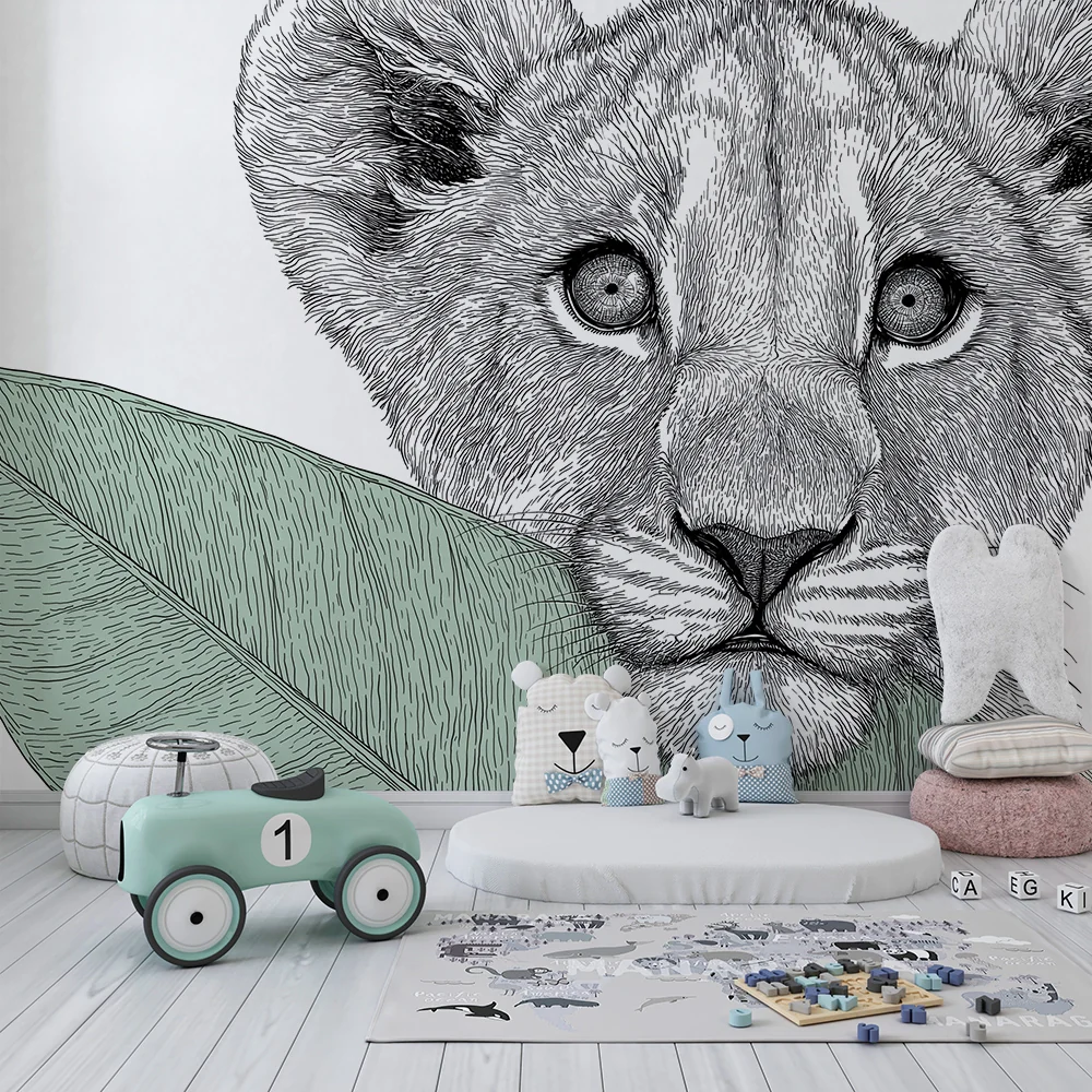 Papier de parede quarto crianç | Leãozinho curioso com folhagem tropical