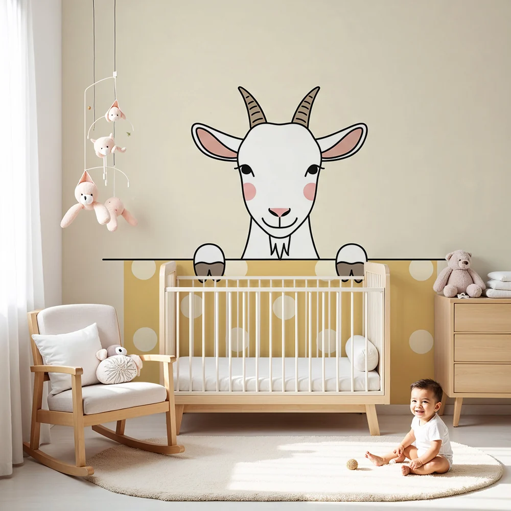 Papier de parede soba za bebe | Simpatična koza s žutim točkicama u pozadini