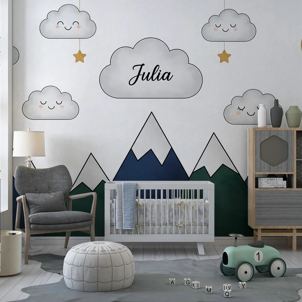 Tapete za bebe sobu | Nježne planine i osmijehnuli oblaci Julia