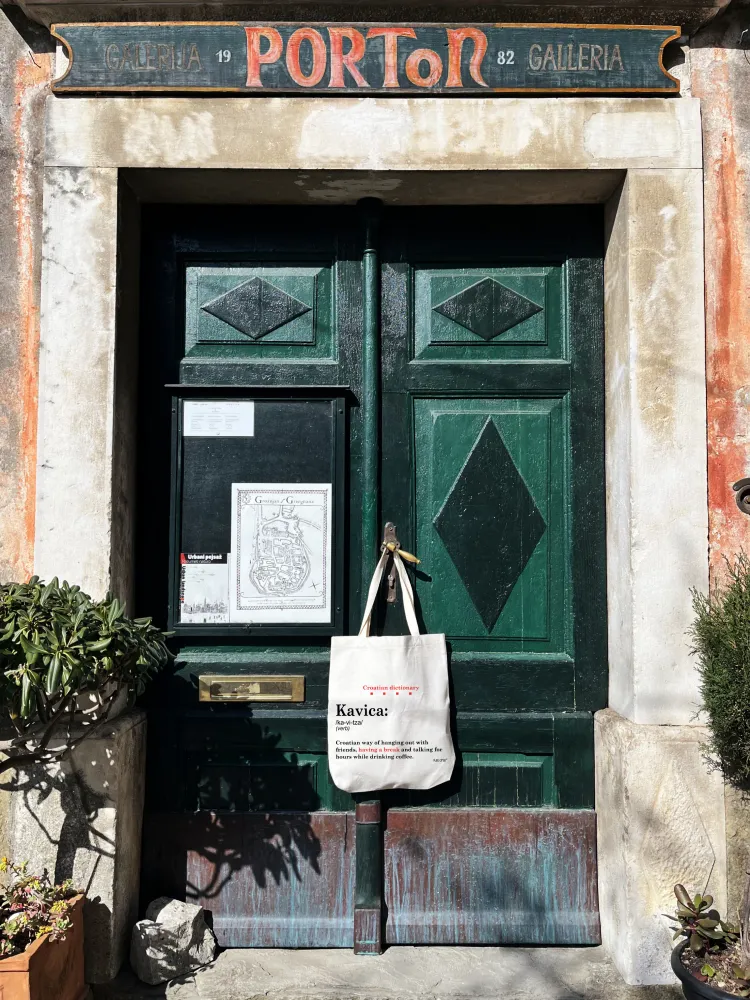 Torba - Croatian dictionary - Kavica
