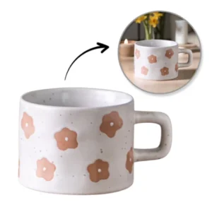 🌸 Keramička šalica s cvjetnim uzorkom – 250 ml