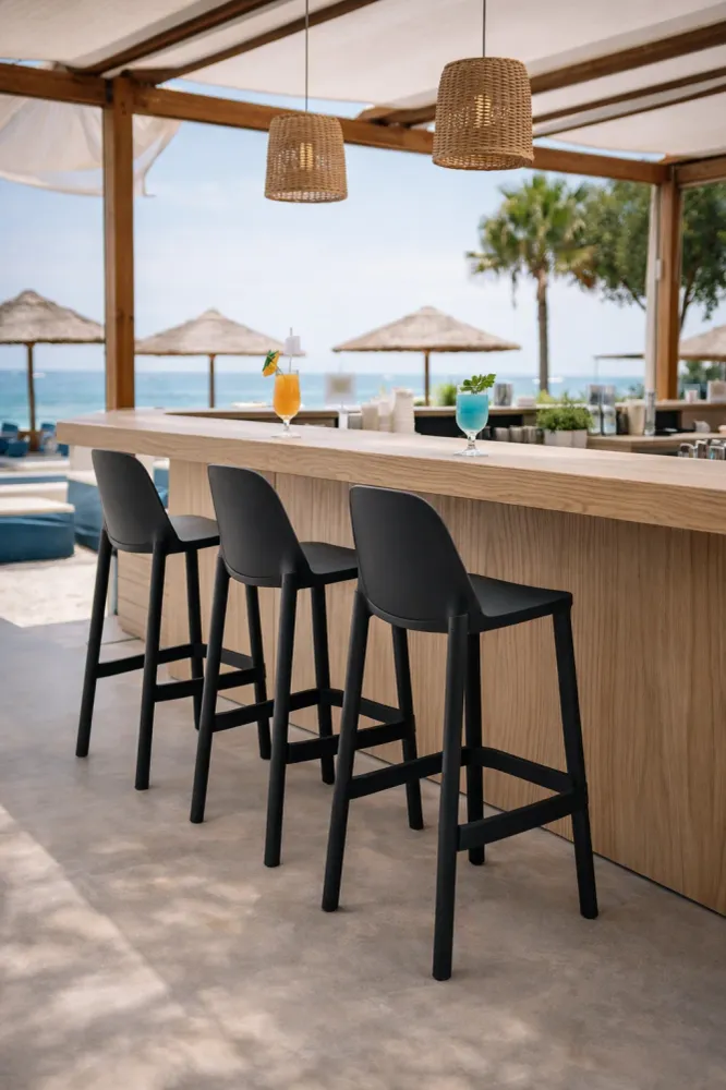 Barska stolica Più – SCAB Design 🇮🇹