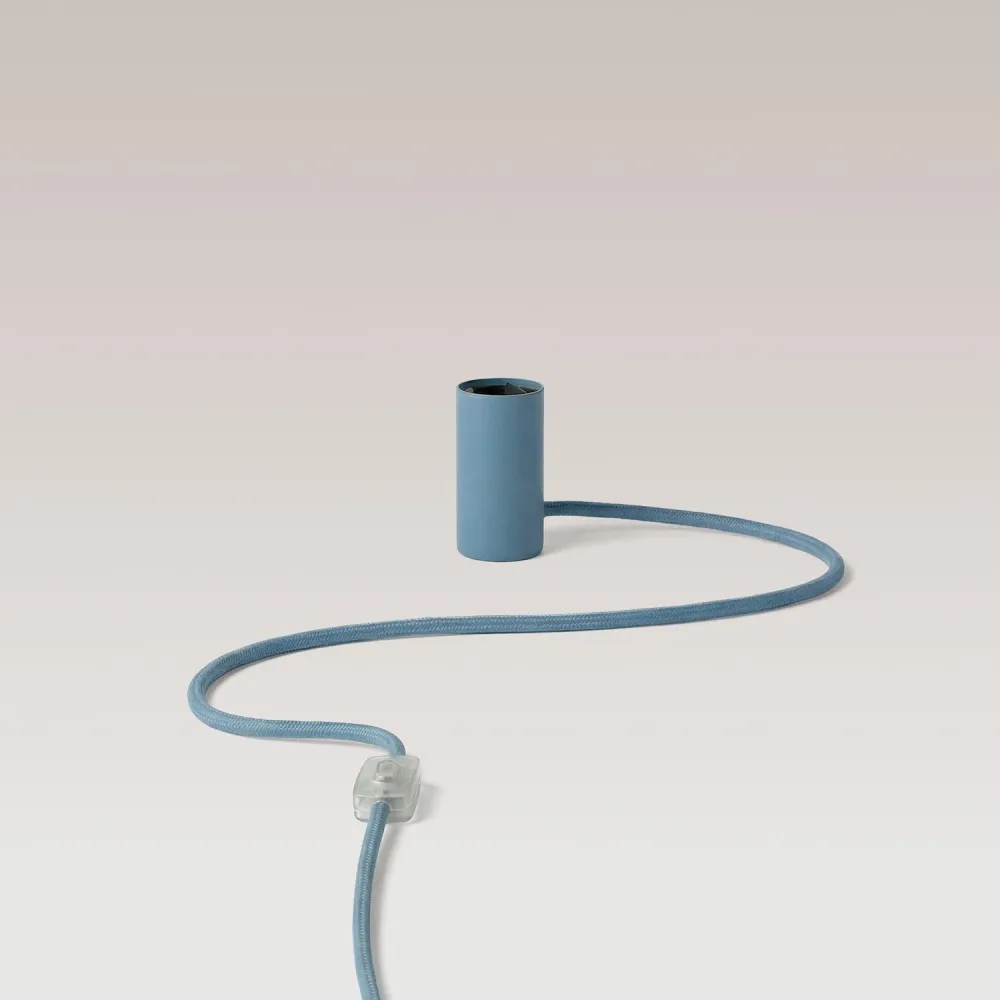 Magnetska plug- lampa s grlom E27 i Utikačem UK - Plava