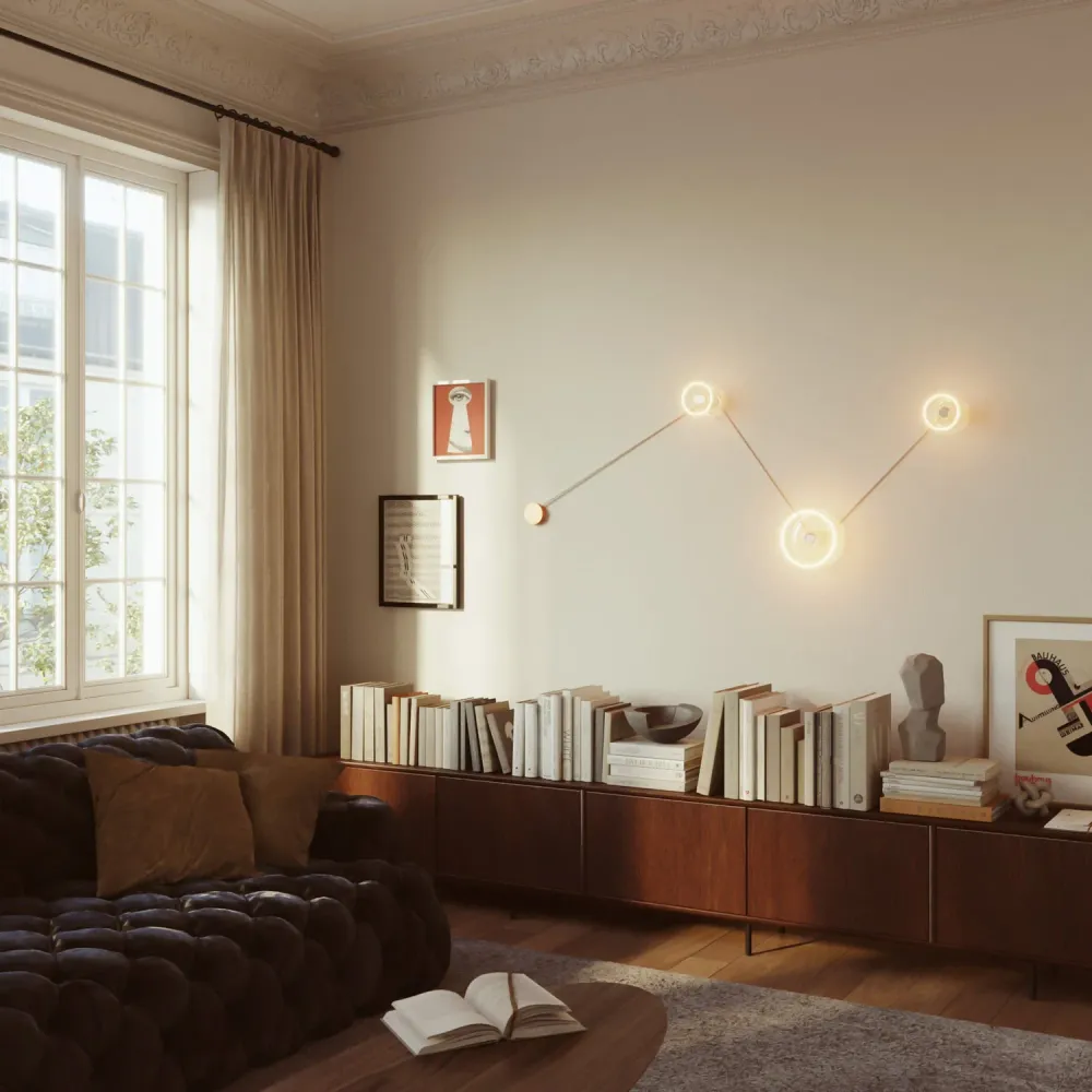 Zidna lampa Spostaluce s 3 žarulje Ghost i bijelo-zlatnim kabelom