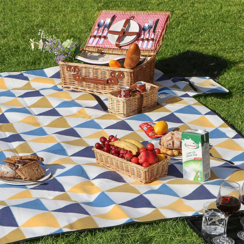 Piknik deka, 200 x 200 cm, žuti i plavi uzorak trokuta